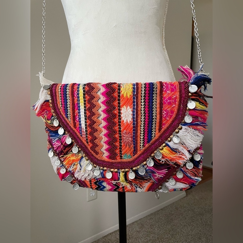 Steven Embroidered Envelope Cross Body Purse With Chain Strap Coin Charms Gold